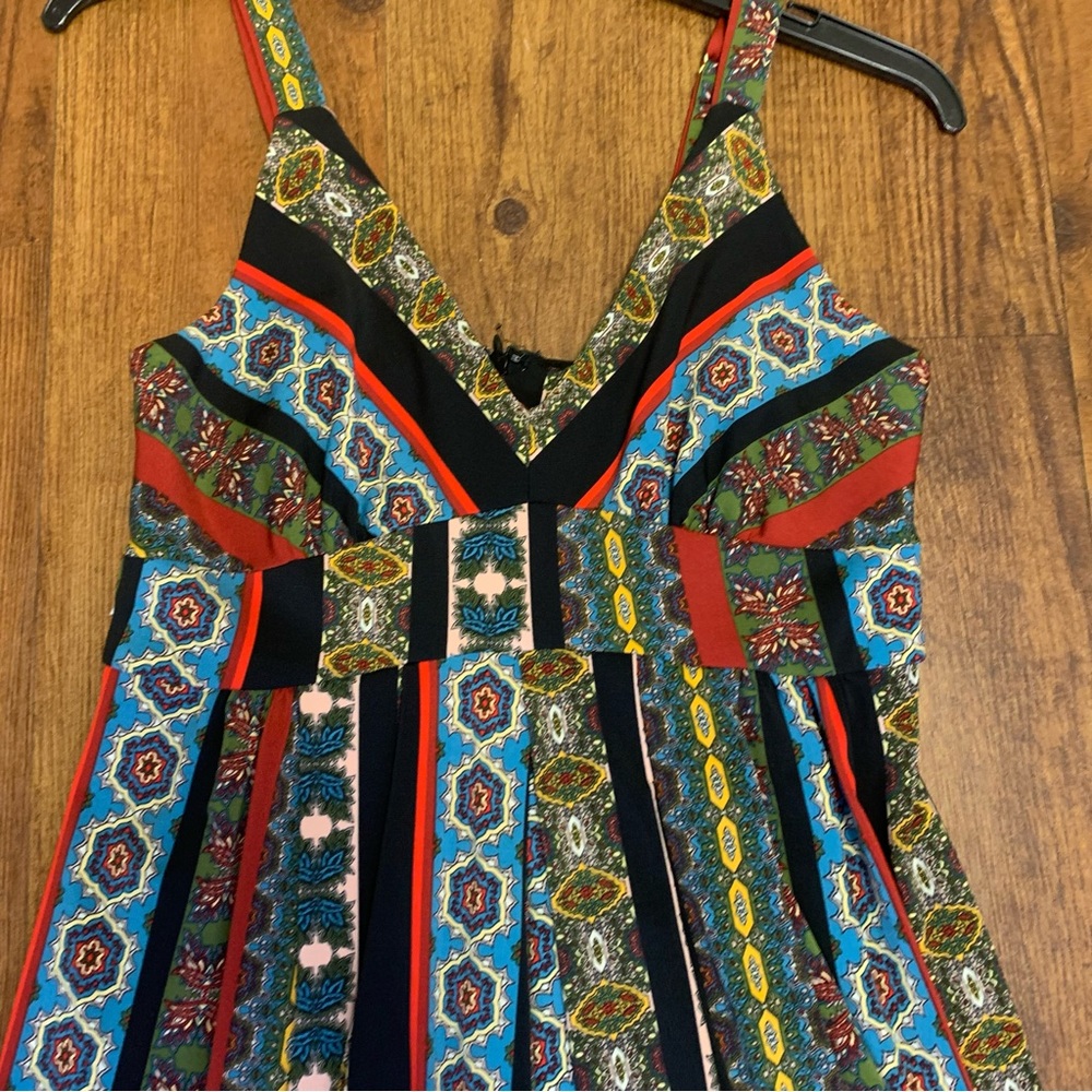 New T Tahari Multi Colored Flowy Maxi Dress - Picture 15 of 16